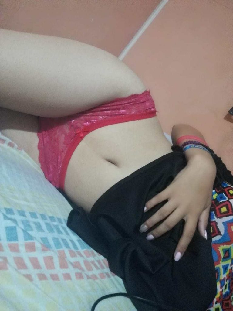 Pack De Viviana Lopez Jovencita En Ropa Interior Enseñando Sus Tetas +  Video Masturbándose Completamente Desnuda + Facebook Activo – Pack de  jovencitas